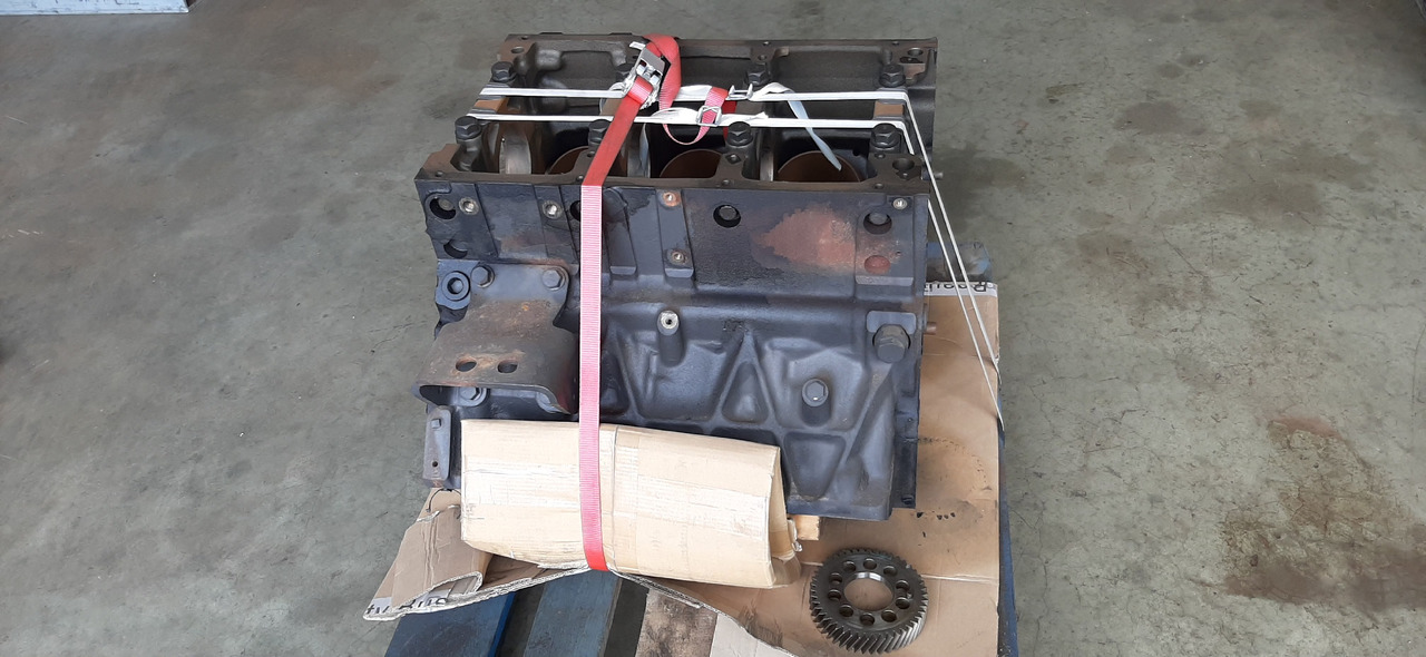 Gebrauchter Motorblock MB Actros 1844, Euro 5, Typ : OM 501 LA, Artikel - Nr. : A 541 010 21 05 - Блок циліндрів в категорії Вантажівки: фото 4 Gebrauchter Motorblock MB Actros 1844, Euro 5, Typ : OM 501 LA, Artikel - Nr. : A 541 010 21 05 - Блок циліндрів в категорії Вантажівки: фото 4