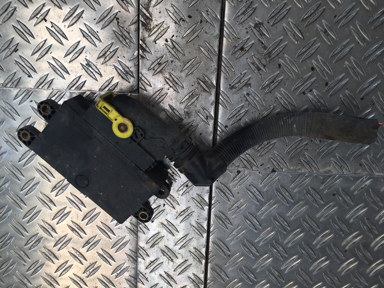 Gebrauchtes AdBlue Steuergerät, MB Atego 8.18, Artikel - Nr. : A 002 540 90 45 - Блок управління в категорії Вантажівки: фото 4 Gebrauchtes AdBlue Steuergerät, MB Atego 8.18, Artikel - Nr. : A 002 540 90 45 - Блок управління в категорії Вантажівки: фото 4