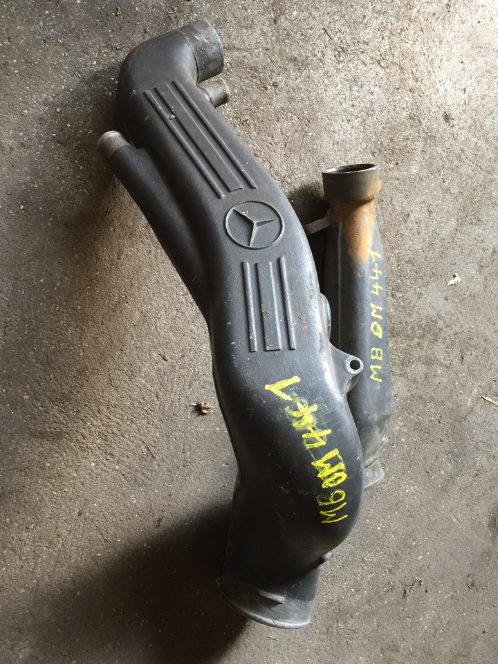 Gebrauchtes MB Motortyp OM 441 LA Ansaugrohr, Artikel - Nr. : A 999 999 99 99 - Впускна труба в категорії Вантажівки: фото 2 Gebrauchtes MB Motortyp OM 441 LA Ansaugrohr, Artikel - Nr. : A 999 999 99 99 - Впускна труба в категорії Вантажівки: фото 2