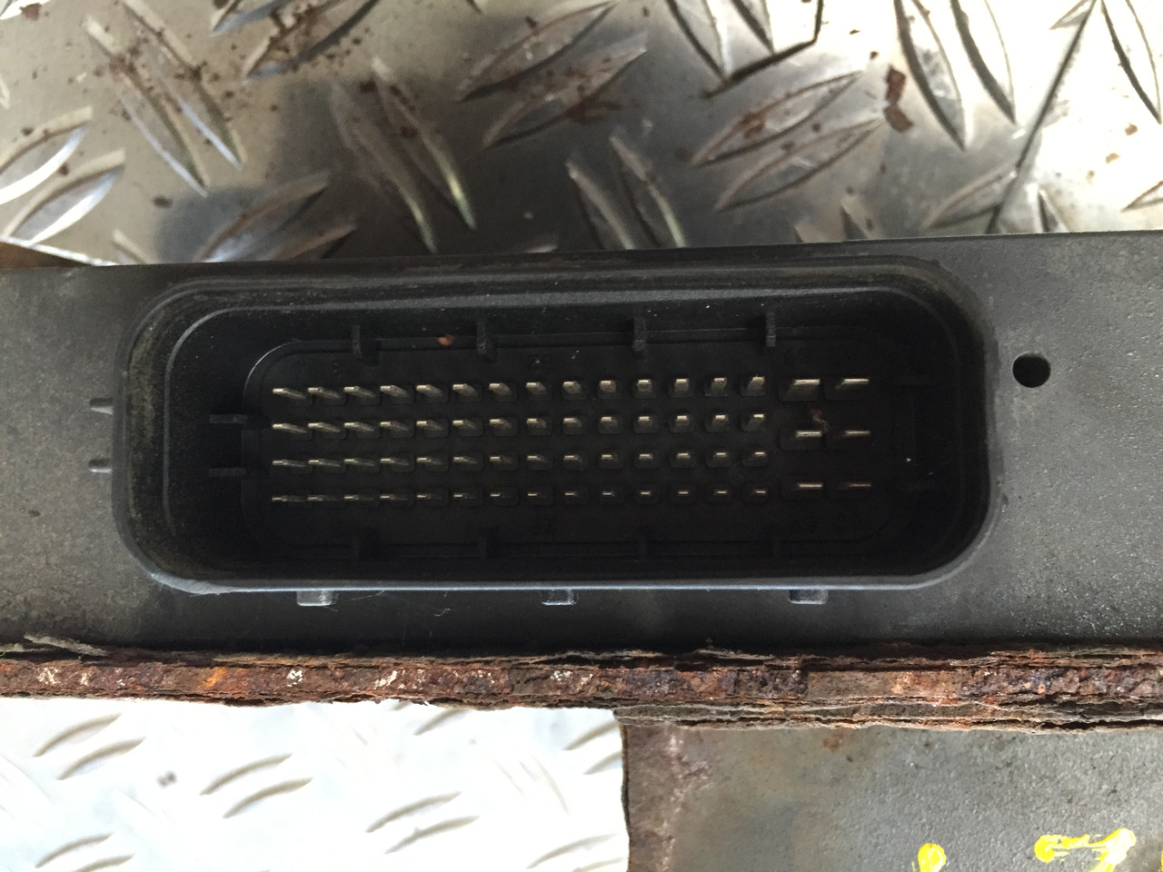 Gebrauchtes Steuergerät MB Axor 1824, Artikel - Nr. : A 9999 9999 99 - Блок управління в категорії Вантажівки: фото 5 Gebrauchtes Steuergerät MB Axor 1824, Artikel - Nr. : A 9999 9999 99 - Блок управління в категорії Вантажівки: фото 5