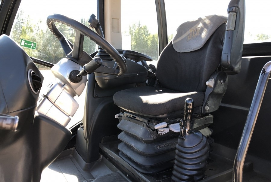 Колісний навантажувач JCB TM310S: фото 6