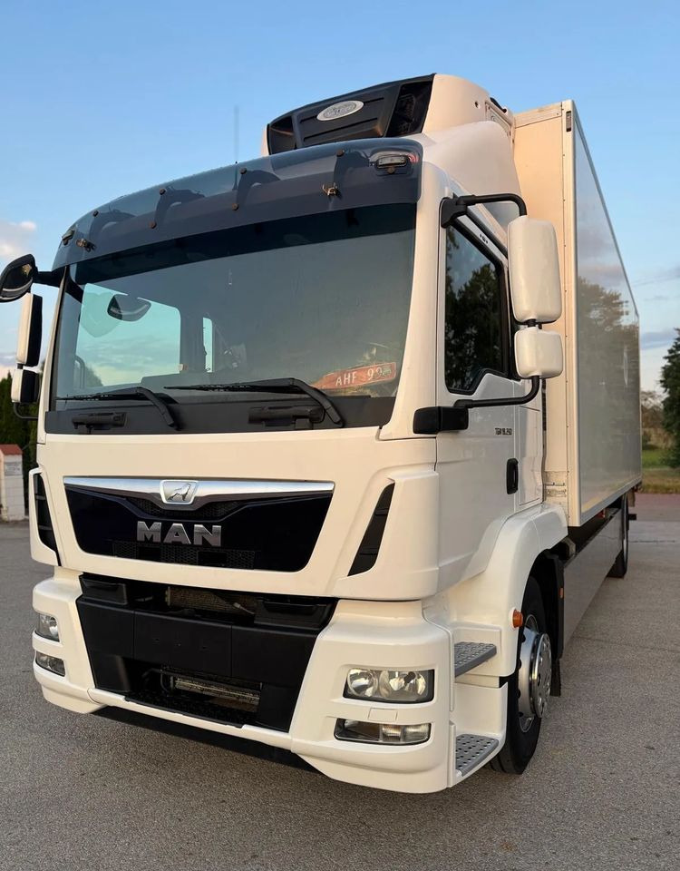 MAN TGM18.290 4x2 ACC/ CHłODNIA Z WINDĄ /CARRIER 850MT /SYPIALKA / EURO6/ASO - Рефрижератор вантажівка: фото 2 MAN TGM18.290 4x2 ACC/ CHłODNIA Z WINDĄ /CARRIER 850MT /SYPIALKA / EURO6/ASO - Рефрижератор вантажівка: фото 2