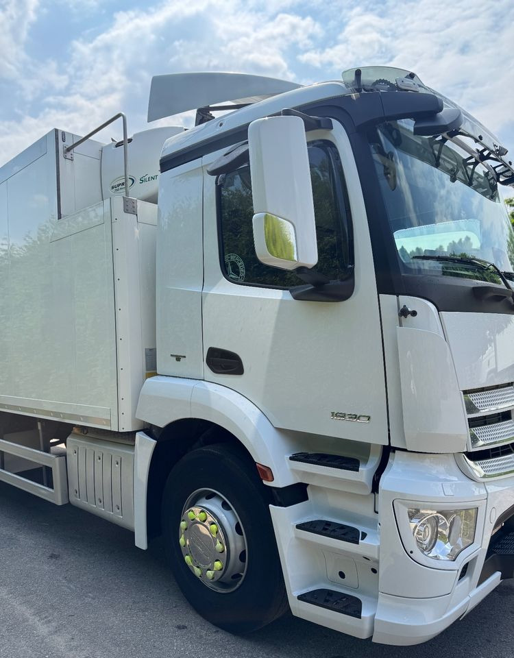 Mercedes-Benz ANTOS /1830/E 6/Chłodnia +Winda /18 Palet / Niski Przebieg122 Tys Km! - Рефрижератор вантажівка: фото 5 Mercedes-Benz ANTOS /1830/E 6/Chłodnia +Winda /18 Palet / Niski Przebieg122 Tys Km! - Рефрижератор вантажівка: фото 5