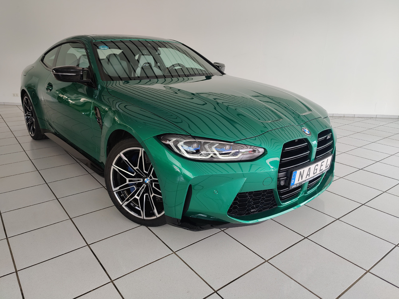 BMW M4 Competition Soundsystem Schiebedach Kam - Авто купе: фото 4 BMW M4 Competition Soundsystem Schiebedach Kam - Авто купе: фото 4