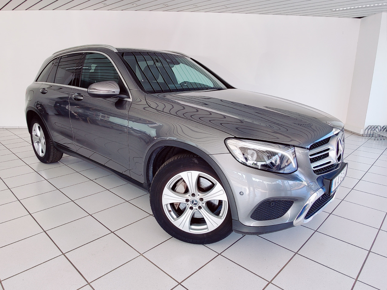 Mercedes-Benz GLC 220 d 4Matic AHK Navi RüKam SHZ - Позашляховик: фото 3 Mercedes-Benz GLC 220 d 4Matic AHK Navi RüKam SHZ - Позашляховик: фото 3