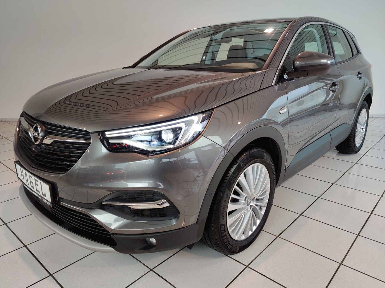 Opel Grandland X 1,2 Business Inno. Navi Leder PDC DAB LED - Позашляховик: фото 1 Opel Grandland X 1,2 Business Inno. Navi Leder PDC DAB LED - Позашляховик: фото 1