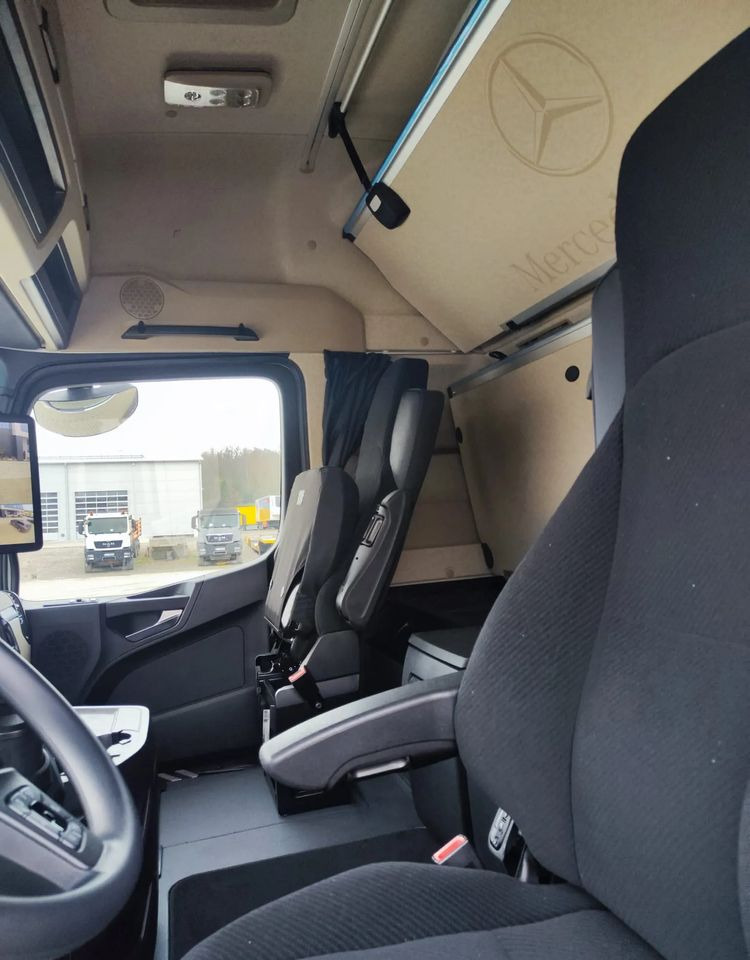 Mercedes-Benz ACTROS 1848 - Тягач: фото 4 Mercedes-Benz ACTROS 1848 - Тягач: фото 4