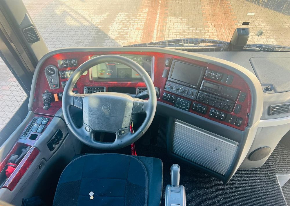 Туристичний автобус Volvo 9900: фото 8 Туристичний автобус Volvo 9900: фото 8