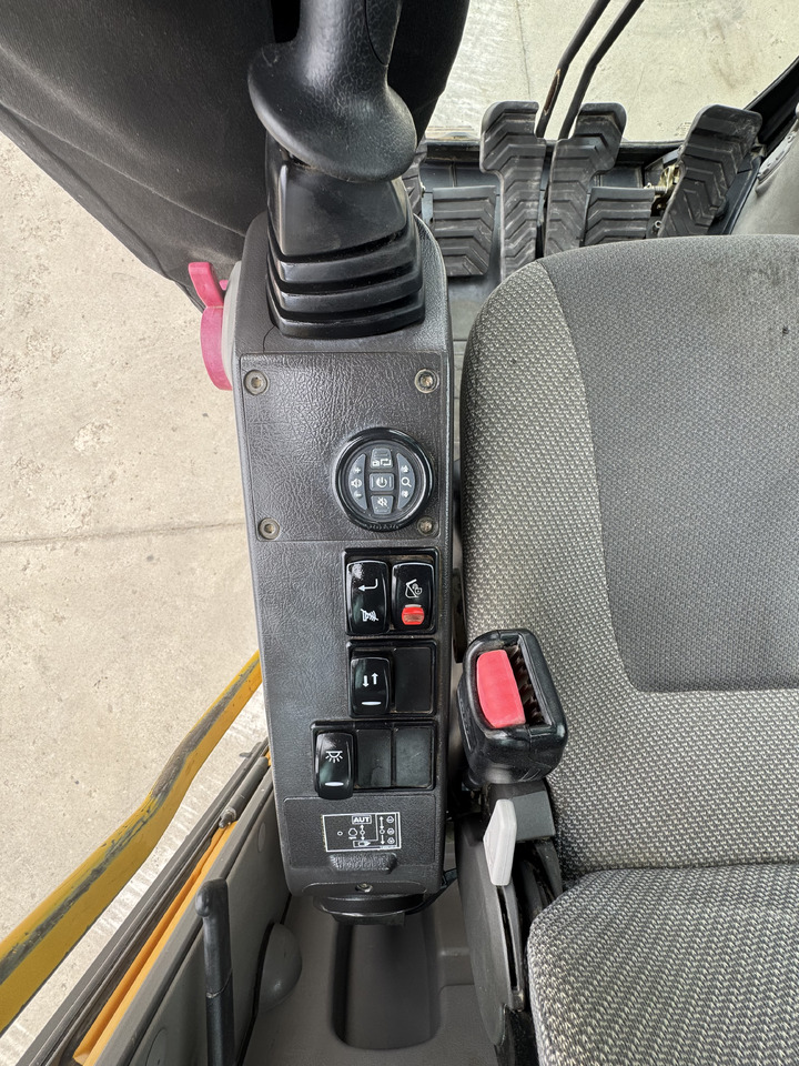 VOLVO EC 240 CNL - Гусеничний екскаватор: фото 5 VOLVO EC 240 CNL - Гусеничний екскаватор: фото 5