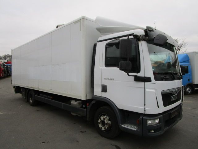 MAN TGL 12.220 4x2 BL Euro 6, LDBW. Navigation, 7,10 - Вантажівка з закритим кузовом: фото 2 MAN TGL 12.220 4x2 BL Euro 6, LDBW. Navigation, 7,10 - Вантажівка з закритим кузовом: фото 2