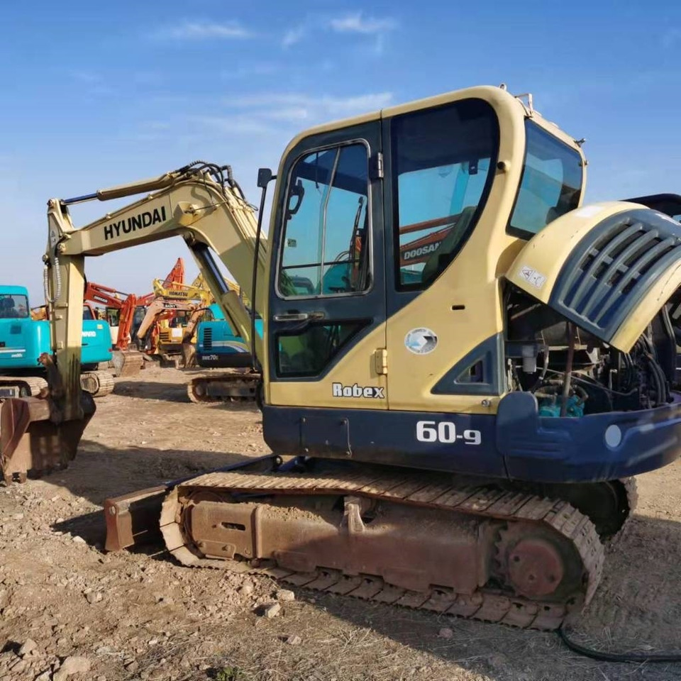 Hyundai R60-9 - Міні-екскаватор: фото 1 Hyundai R60-9 - Міні-екскаватор: фото 1