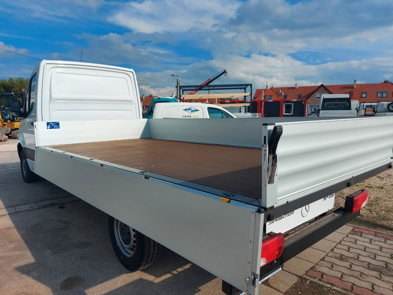 Mercedes-Benz Sprinter 315Pritsche - Легка бортова вантажівка: фото 4 Mercedes-Benz Sprinter 315Pritsche - Легка бортова вантажівка: фото 4