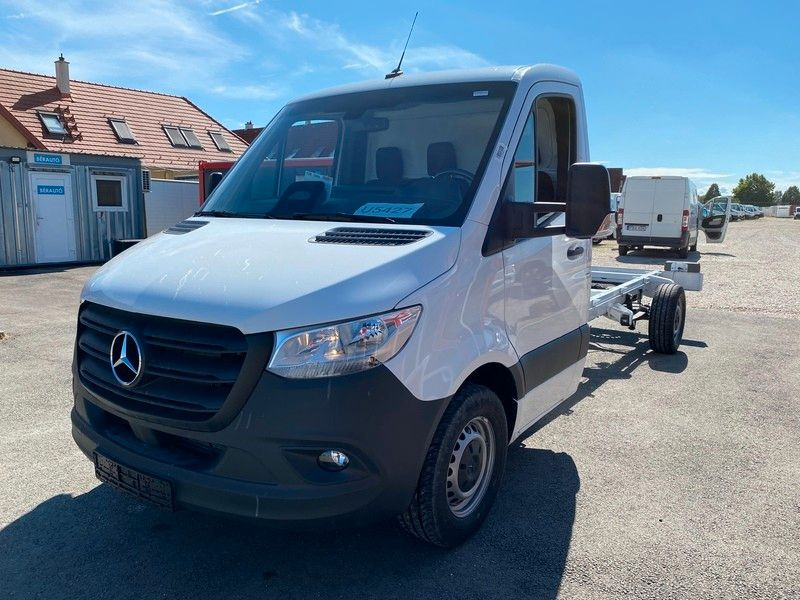 Mercedes-Benz Sprinter 319 Pritsche+Plane 3,5T Anhängelast - Тентований фургон: фото 2 Mercedes-Benz Sprinter 319 Pritsche+Plane 3,5T Anhängelast - Тентований фургон: фото 2