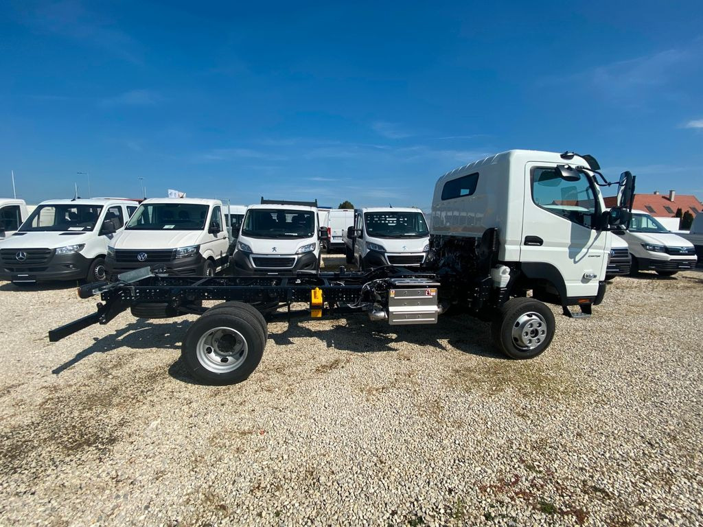 Новий Вантажівка шасі, Вантажівка з маніпулятором Mitsubishi Canter FUSO 6C18 Fahrgestell 4WD 175Ps Sofort: фото 8