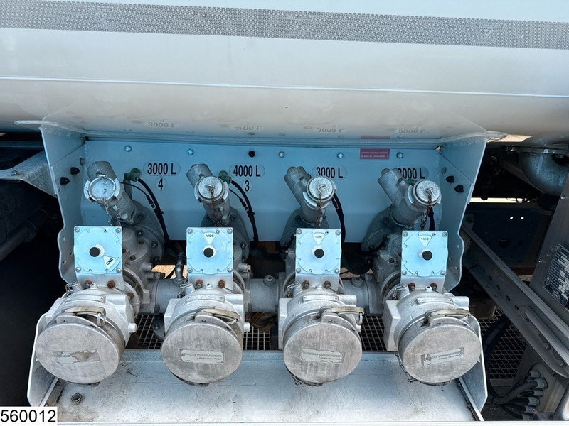 Iveco Eurocargo 190EL28 EURO 5, FUEL, 13390 liter, 4 Comp, Magyar - Вантажівка цистерна: фото 5 Iveco Eurocargo 190EL28 EURO 5, FUEL, 13390 liter, 4 Comp, Magyar - Вантажівка цистерна: фото 5