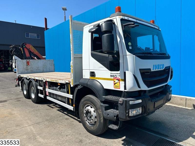 Iveco Trakker 360 6X4, EURO 6, Palfinger, Remote - Бортова вантажівка/ Платформа, Вантажівка з маніпулятором: фото 2 Iveco Trakker 360 6X4, EURO 6, Palfinger, Remote - Бортова вантажівка/ Платформа, Вантажівка з маніпулятором: фото 2
