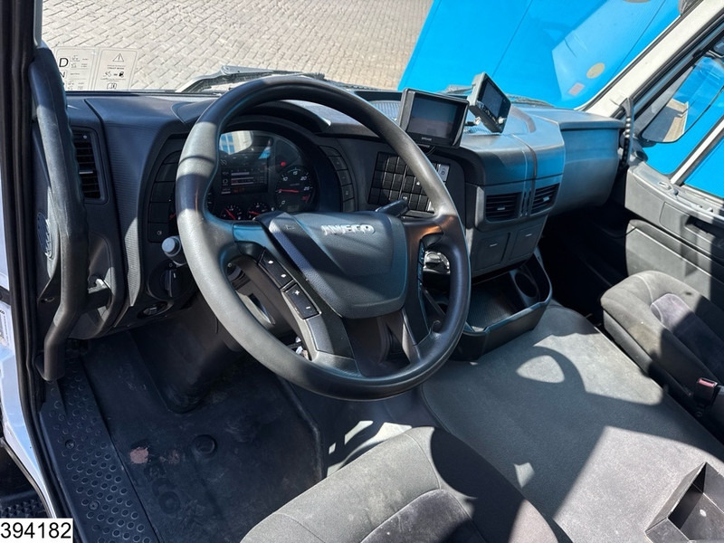 Бортова вантажівка/ Платформа, Вантажівка з маніпулятором Iveco Trakker 360 6X4, EURO 6, Steel suspension, Palfinger: фото 7