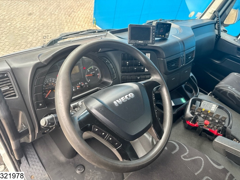 Iveco Trakker 410 6X4, EURO 6, Palfinger, Retarder, Steel suspension - Бортова вантажівка/ Платформа, Вантажівка з маніпулятором: фото 5 Iveco Trakker 410 6X4, EURO 6, Palfinger, Retarder, Steel suspension - Бортова вантажівка/ Платформа, Вантажівка з маніпулятором: фото 5
