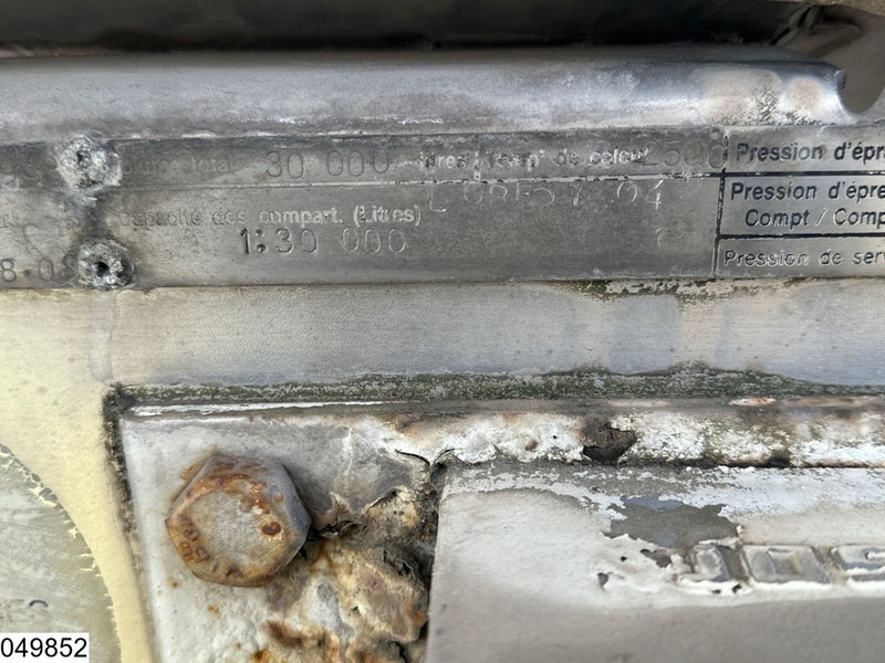 Magyar Bitum 30000 Liter, 1 Compartment - Напівпричіп цистерна: фото 3 Magyar Bitum 30000 Liter, 1 Compartment - Напівпричіп цистерна: фото 3