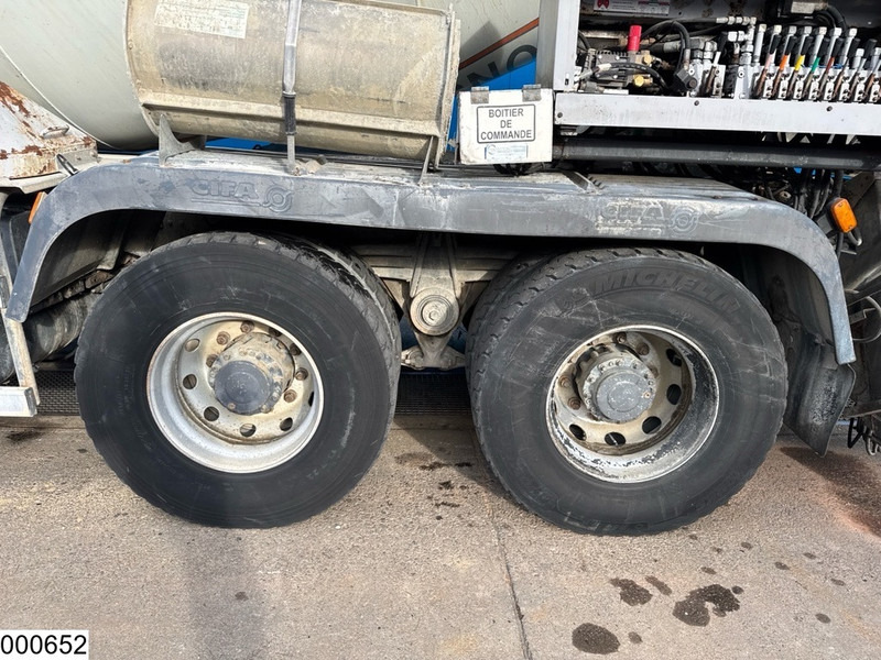 Renault Kerax 410 Dxi 8x4, Cifa, 9m3, Remote - Автобетонозмішувач: фото 3 Renault Kerax 410 Dxi 8x4, Cifa, 9m3, Remote - Автобетонозмішувач: фото 3