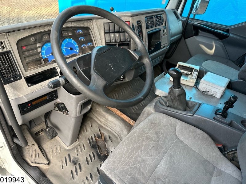 Renault Midlum 180 Euro 3, Manual, Fuel, 6180 Liters, 1 Comp - Вантажівка цистерна: фото 5 Renault Midlum 180 Euro 3, Manual, Fuel, 6180 Liters, 1 Comp - Вантажівка цистерна: фото 5