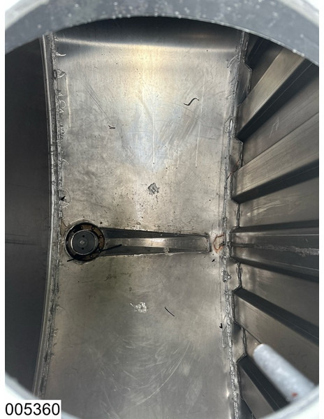 Вантажівка цистерна Renault Premium 310 Dxi EURO 5, Retarder, Fuel, 13.000 Liter, 4 Comp: фото 13 Вантажівка цистерна Renault Premium 310 Dxi EURO 5, Retarder, Fuel, 13.000 Liter, 4 Comp: фото 13