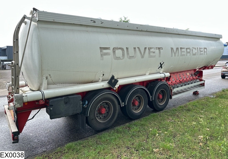 Trailor Fuel 40196 Liter, 9 Compartimenten - Напівпричіп цистерна: фото 2 Trailor Fuel 40196 Liter, 9 Compartimenten - Напівпричіп цистерна: фото 2