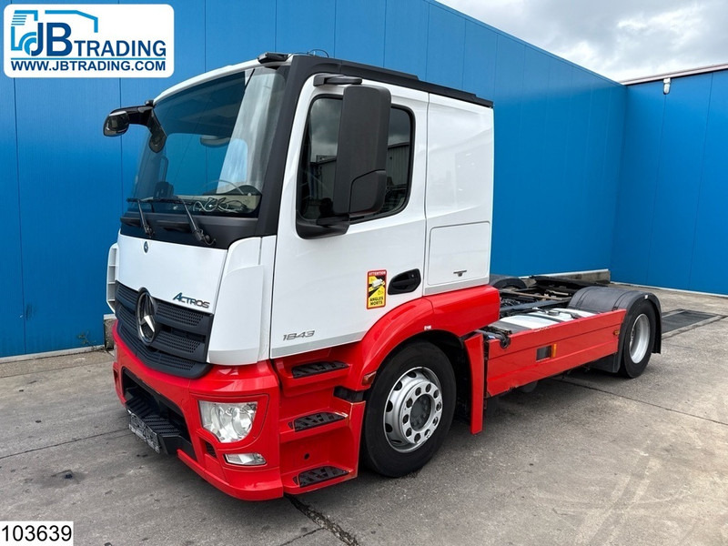 Mercedes-Benz Actros 1843 EURO 6, Retarder, PTO, LOHR, Standairco - Тягач: фото 1 Mercedes-Benz Actros 1843 EURO 6, Retarder, PTO, LOHR, Standairco - Тягач: фото 1