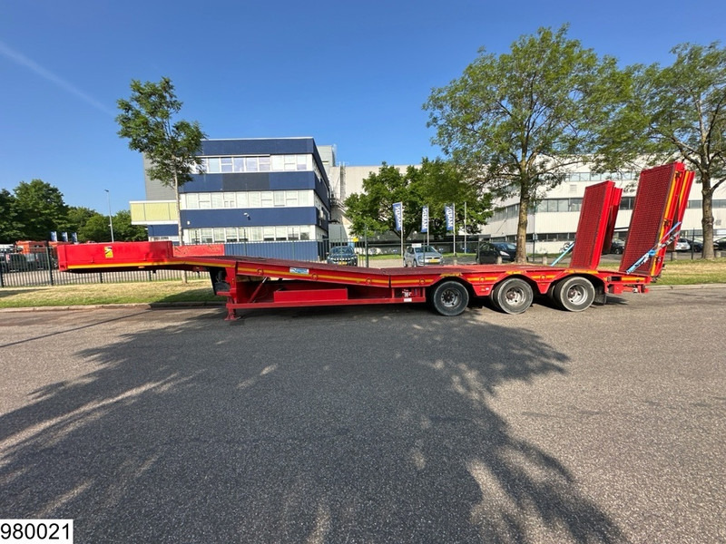 Verem Lowbed 45,000KG, Steering axle, Hydraulic, Winch - Низькорамна платформа напівпричіп: фото 3 Verem Lowbed 45,000KG, Steering axle, Hydraulic, Winch - Низькорамна платформа напівпричіп: фото 3
