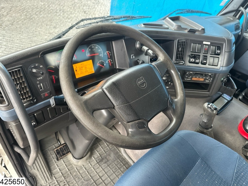 Volvo FM 300 6 X 2, Manual, Steel suspension, Palfinger - Бортова вантажівка/ Платформа, Вантажівка з маніпулятором: фото 5 Volvo FM 300 6 X 2, Manual, Steel suspension, Palfinger - Бортова вантажівка/ Платформа, Вантажівка з маніпулятором: фото 5