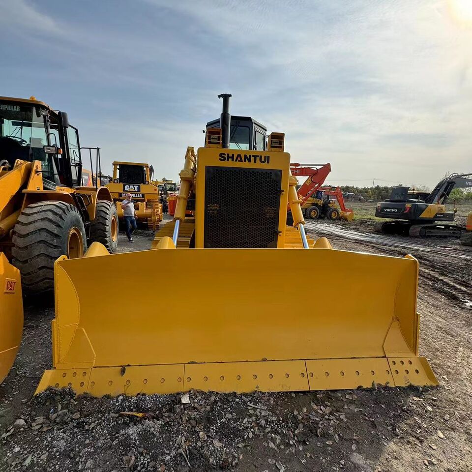 SHANTUI Equipped With Heavy Blade & Ripper For Dozing & Ripping ,high quality,second hand, low working hoursSD22 - Бульдозер: фото 2 SHANTUI Equipped With Heavy Blade & Ripper For Dozing & Ripping ,high quality,second hand, low working hoursSD22 - Бульдозер: фото 2