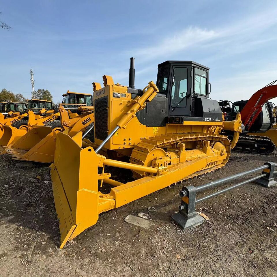 SHANTUI Equipped With Heavy Blade & Ripper For Dozing & Ripping ,high quality,second hand, low working hoursSD22 - Бульдозер: фото 3 SHANTUI Equipped With Heavy Blade & Ripper For Dozing & Ripping ,high quality,second hand, low working hoursSD22 - Бульдозер: фото 3