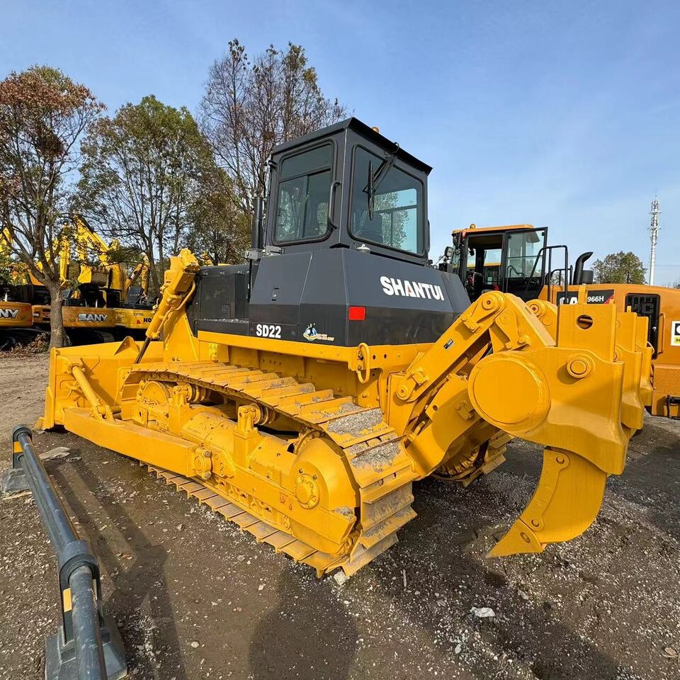 SHANTUI Equipped With Heavy Blade & Ripper For Dozing & Ripping ,high quality,second hand, low working hoursSD22 - Бульдозер: фото 1 SHANTUI Equipped With Heavy Blade & Ripper For Dozing & Ripping ,high quality,second hand, low working hoursSD22 - Бульдозер: фото 1