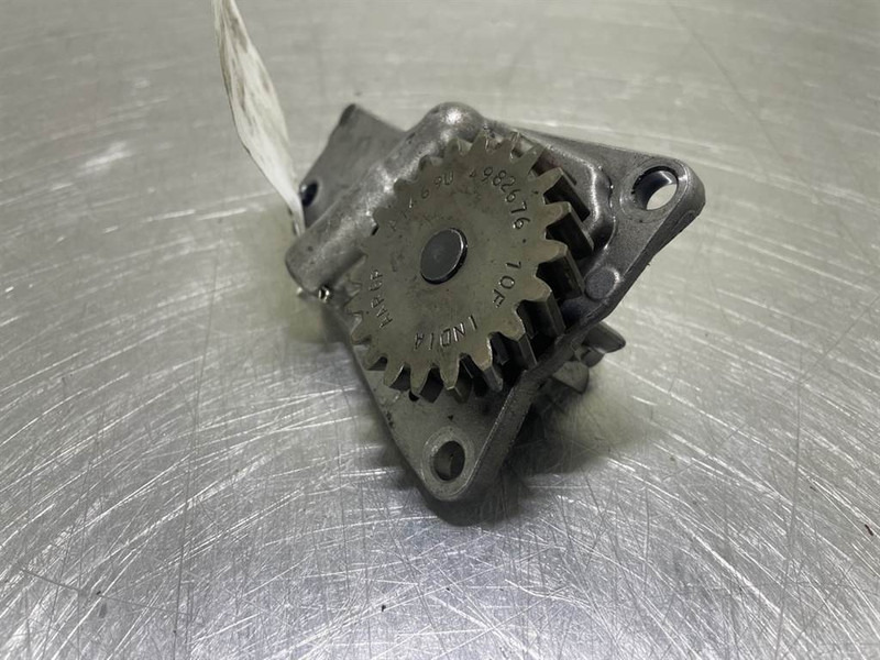 Ahlmann AS900-Cummins B3.3T-4982676-Oil pump/Ölpumpe - Двигун в категорії Будівельна техніка: фото 2 Ahlmann AS900-Cummins B3.3T-4982676-Oil pump/Ölpumpe - Двигун в категорії Будівельна техніка: фото 2