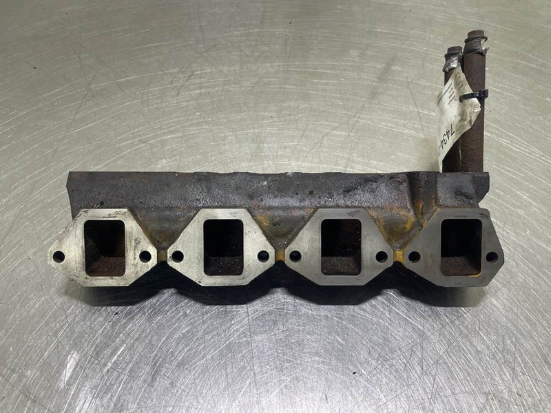 Ahlmann AS900-Cummins B3.3T-Intake-exhaust manifold - Двигун в категорії Будівельна техніка: фото 2 Ahlmann AS900-Cummins B3.3T-Intake-exhaust manifold - Двигун в категорії Будівельна техніка: фото 2