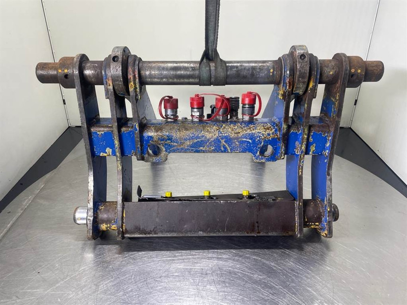 Ahlmann AZ150-Quick coupler/Schnellwechsler/Snelwissel - Зчіпний пристрій в категорії Будівельна техніка: фото 1 Ahlmann AZ150-Quick coupler/Schnellwechsler/Snelwissel - Зчіпний пристрій в категорії Будівельна техніка: фото 1