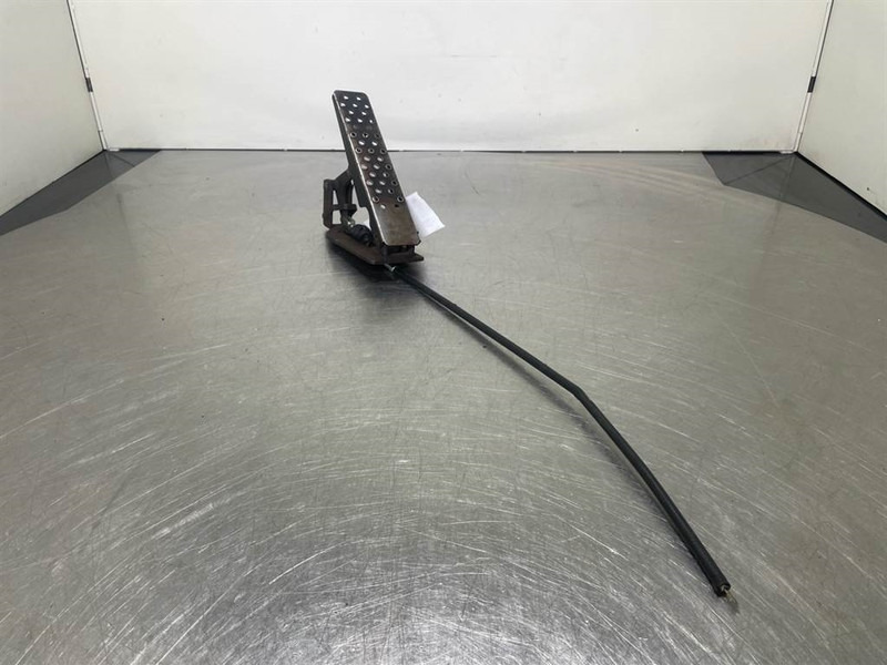 Ahlmann AZ6-4104384A-Gas pedal - Кабіна й інтер'єр в категорії Будівельна техніка: фото 2 Ahlmann AZ6-4104384A-Gas pedal - Кабіна й інтер'єр в категорії Будівельна техніка: фото 2