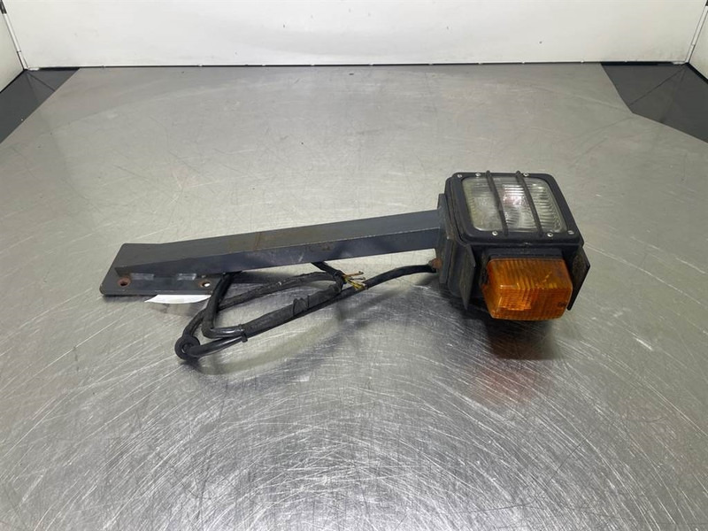 Ahlmann AZ6-4145335O/4193448A-Light/Leuchte/Verlichting - Електрична система в категорії Будівельна техніка: фото 1 Ahlmann AZ6-4145335O/4193448A-Light/Leuchte/Verlichting - Електрична система в категорії Будівельна техніка: фото 1