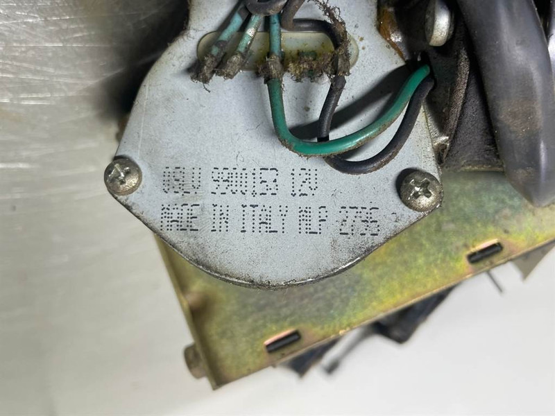 Ahlmann AZ6-4197706A-OSLV 9900153-Wiper motor/Wischermotor - Електрична система в категорії Будівельна техніка: фото 5 Ahlmann AZ6-4197706A-OSLV 9900153-Wiper motor/Wischermotor - Електрична система в категорії Будівельна техніка: фото 5