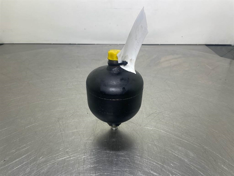 Ahlmann AZ6-Bosch 0531602506-Accumulator/Hydrospeicher - Гідравліка в категорії Будівельна техніка: фото 1 Ahlmann AZ6-Bosch 0531602506-Accumulator/Hydrospeicher - Гідравліка в категорії Будівельна техніка: фото 1