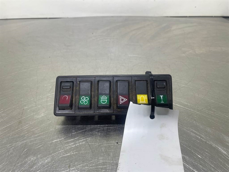 Ahlmann AZ6 - Switch/Schalter/Schakelaars - Електрична система в категорії Будівельна техніка: фото 1 Ahlmann AZ6 - Switch/Schalter/Schakelaars - Електрична система в категорії Будівельна техніка: фото 1