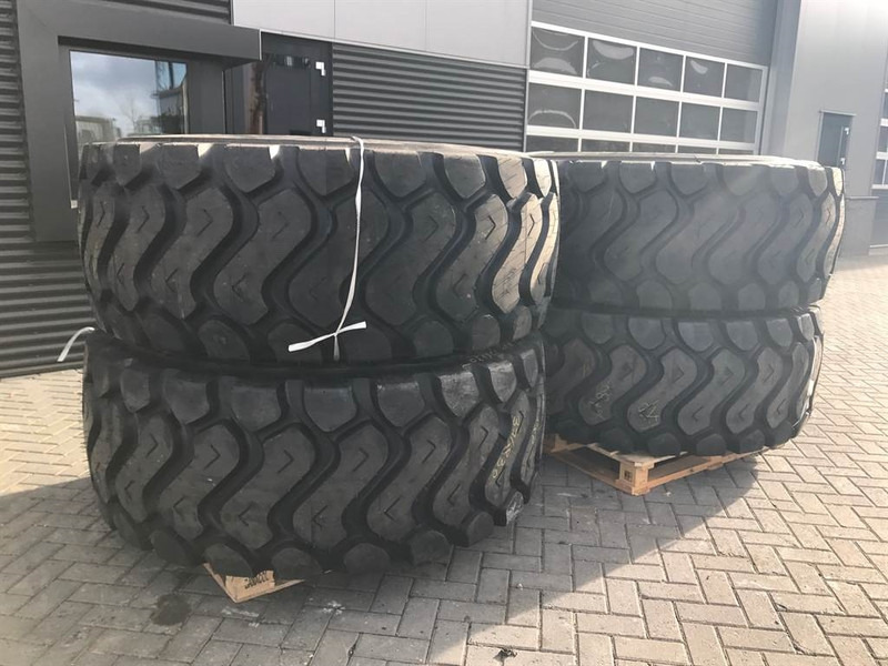 Banden/Reifen/Tires 26.5R25 XHA - Tyre/Reifen/Band - Шини і диски в категорії Будівельна техніка: фото 3 Banden/Reifen/Tires 26.5R25 XHA - Tyre/Reifen/Band - Шини і диски в категорії Будівельна техніка: фото 3