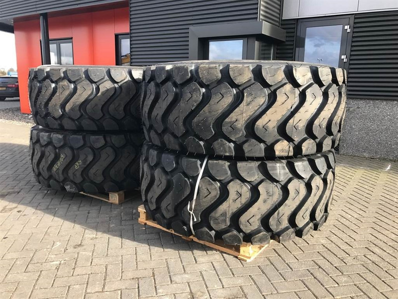 Banden/Reifen/Tires 26.5R25 XHA - Tyre/Reifen/Band - Шини і диски в категорії Будівельна техніка: фото 2 Banden/Reifen/Tires 26.5R25 XHA - Tyre/Reifen/Band - Шини і диски в категорії Будівельна техніка: фото 2