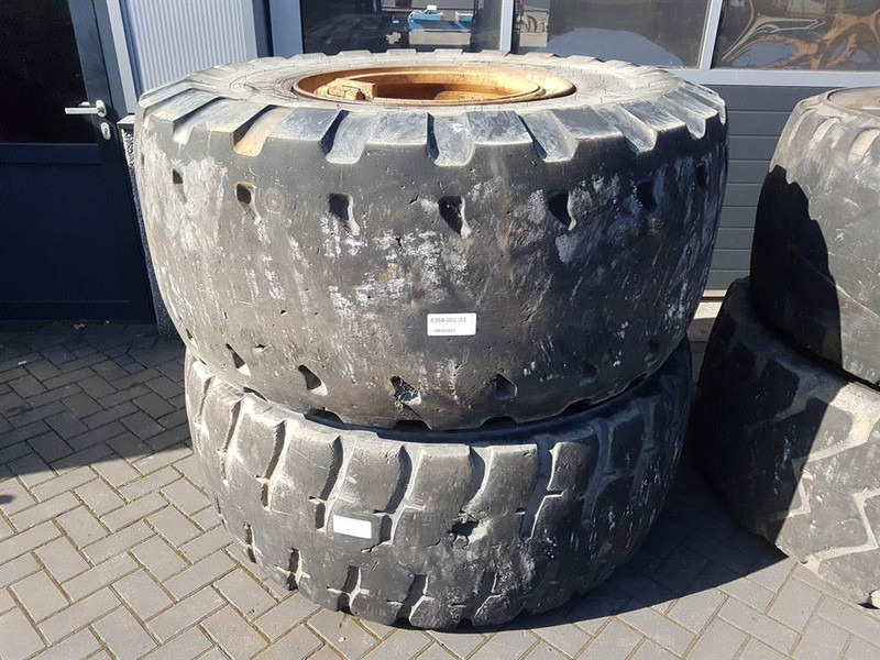 Case 921C-Michelin 26.5R25-Tire/Reifen/Band - Шини і диски в категорії Будівельна техніка: фото 4 Case 921C-Michelin 26.5R25-Tire/Reifen/Band - Шини і диски в категорії Будівельна техніка: фото 4