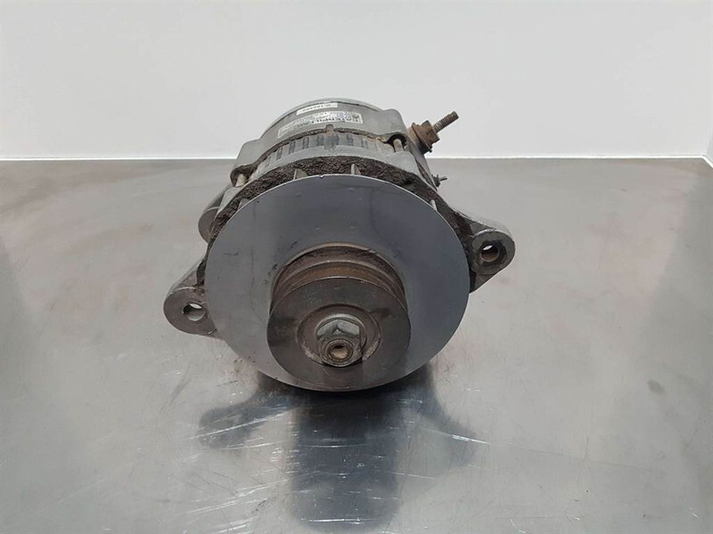 Cat 177-9953-24V 80A-Alternator/Lichtmaschine/Dynamo - Двигун в категорії Будівельна техніка: фото 2 Cat 177-9953-24V 80A-Alternator/Lichtmaschine/Dynamo - Двигун в категорії Будівельна техніка: фото 2