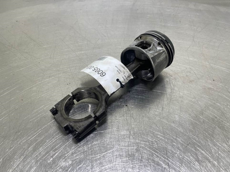Deutz TD2011L04I - Piston/Kolben/Zuiger - Двигун в категорії Будівельна техніка: фото 4 Deutz TD2011L04I - Piston/Kolben/Zuiger - Двигун в категорії Будівельна техніка: фото 4