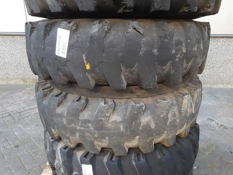 Furukawa W725LS-10.00-20-Tire/Reifen/Band - Шини і диски в категорії Будівельна техніка: фото 3 Furukawa W725LS-10.00-20-Tire/Reifen/Band - Шини і диски в категорії Будівельна техніка: фото 3