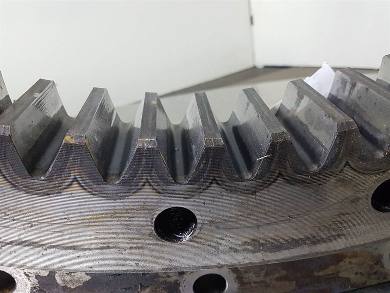 Furukawa W725LS - Slewing ring/Drehkranz/Draaikrans - Рама/ Шасі в категорії Будівельна техніка: фото 5 Furukawa W725LS - Slewing ring/Drehkranz/Draaikrans - Рама/ Шасі в категорії Будівельна техніка: фото 5