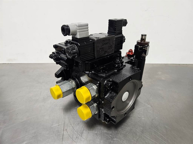 Giant 451T-Bondioli& Pavesi M4PV28-28-Drive pump/Rijpomp - Гідравліка в категорії Будівельна техніка: фото 5 Giant 451T-Bondioli& Pavesi M4PV28-28-Drive pump/Rijpomp - Гідравліка в категорії Будівельна техніка: фото 5