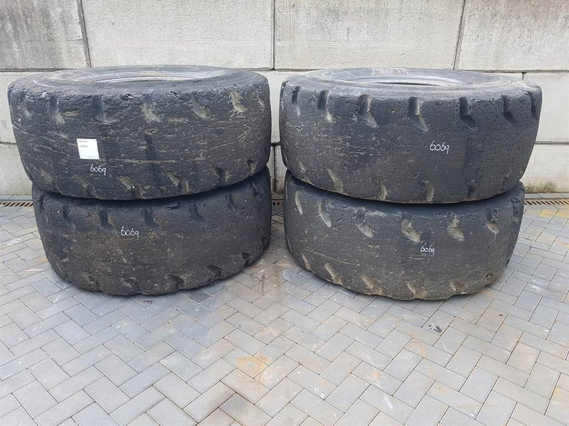 Goodyear 23.5-25 - Tyre/Reifen/Band - Шина в категорії Будівельна техніка: фото 1 Goodyear 23.5-25 - Tyre/Reifen/Band - Шина в категорії Будівельна техніка: фото 1